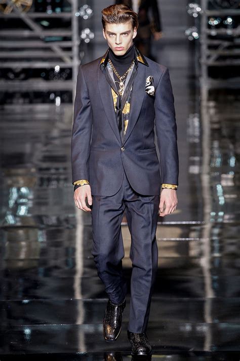 versace man womenswear s s 2019|versace men's suits price.